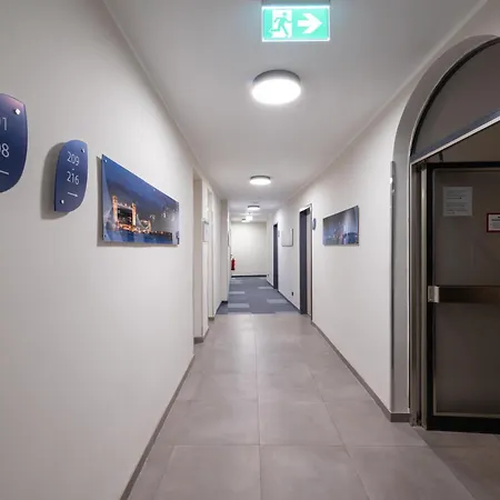 Smart Stay Hotel Station